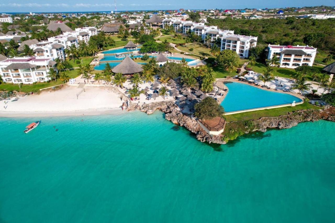 Royal Zanzibar Beach Resort Нунгви Екстериор снимка
